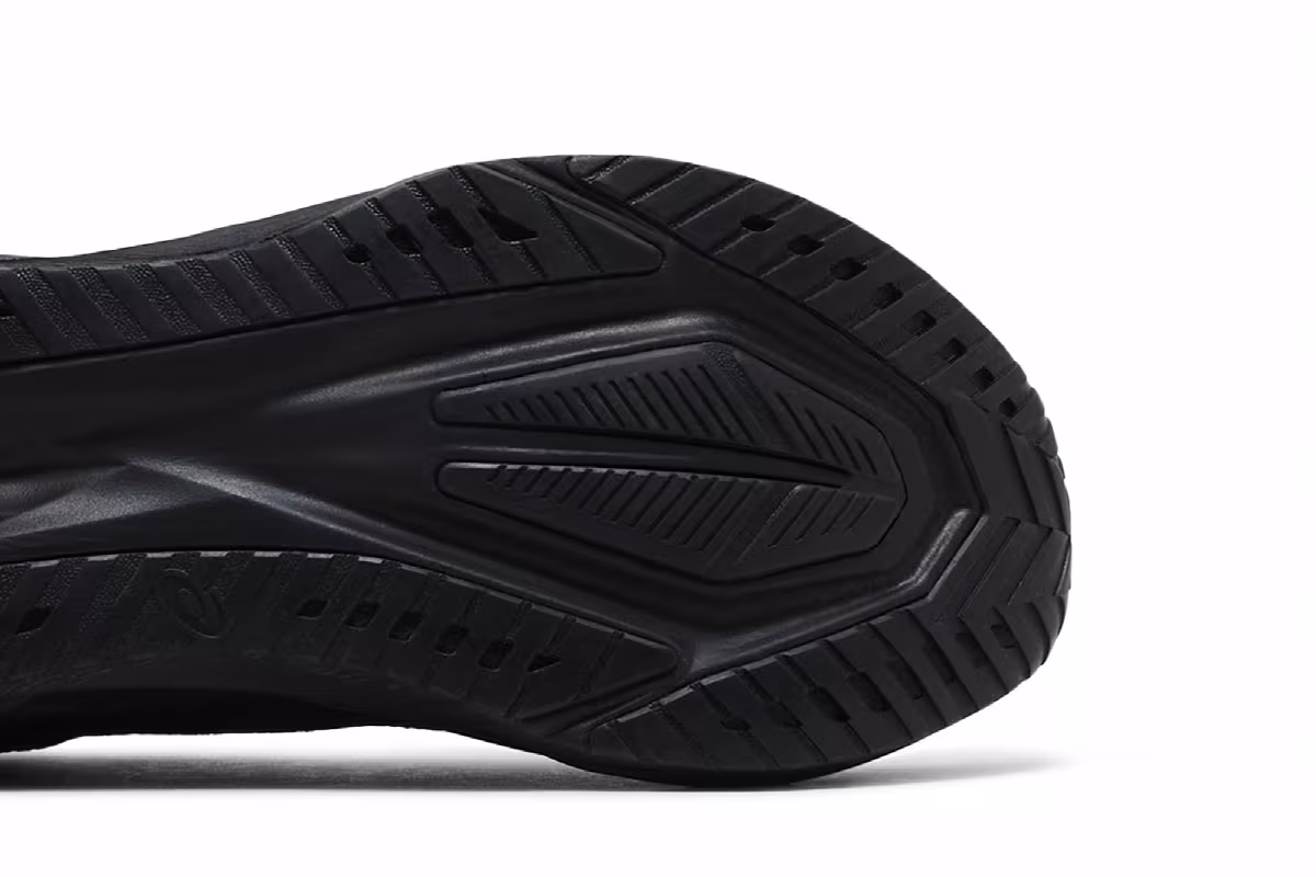ASICS Novablast 5 Black Carrier Grey, view 6