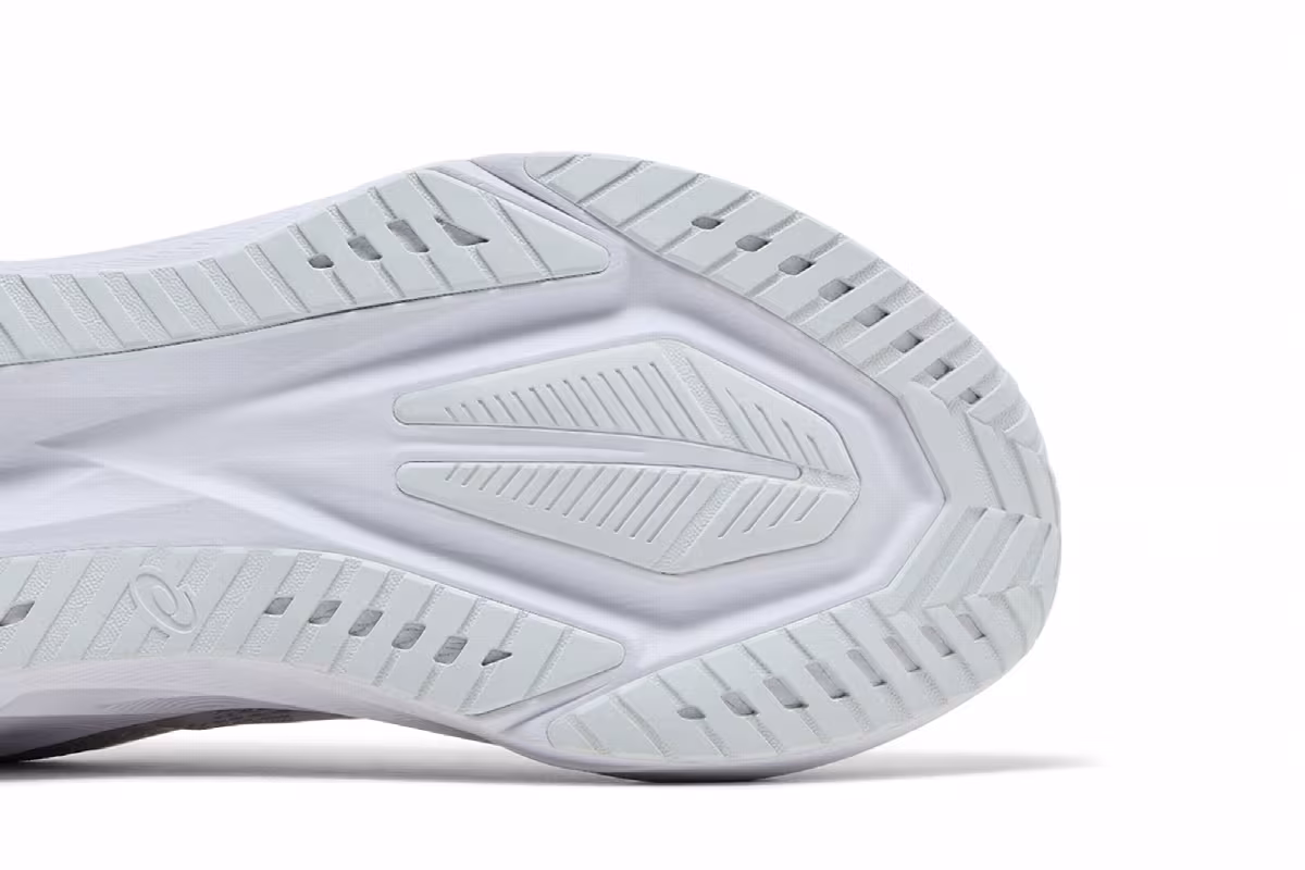 ASICS Novablast 5 White Piedmont Grey, view 6