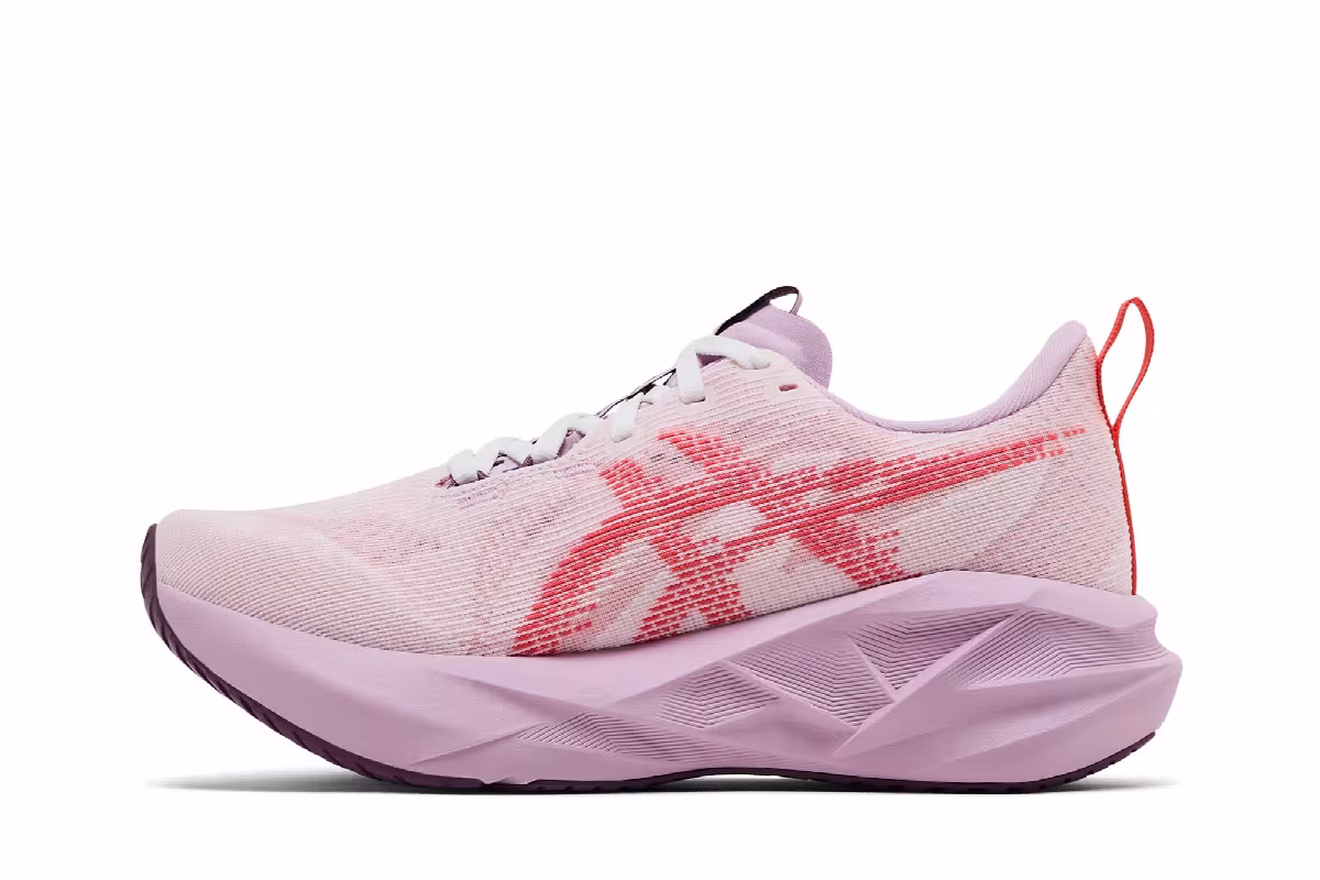ASICS Women's Novablast 5 Coral Reef, view 4