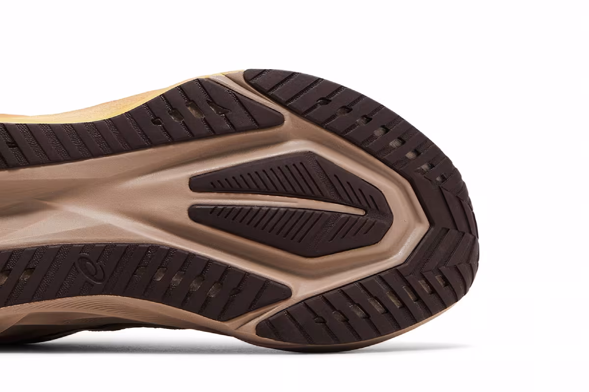 Asics Women's Novablast 5 Luxe, view 6