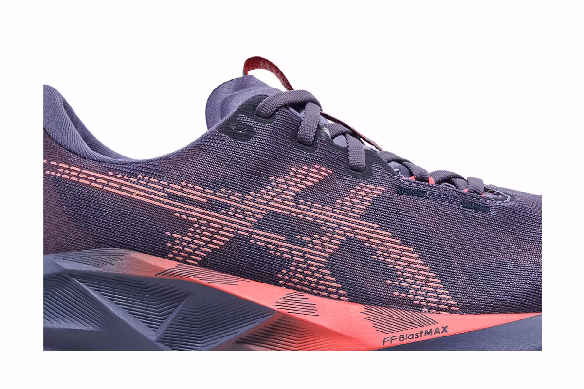 ASICS Women's Novablast 5 Greyish Purple Coral Reef, view 3