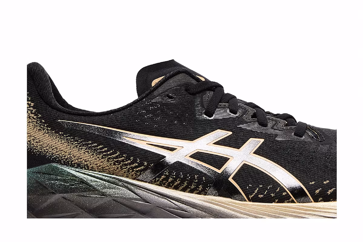 ASICS Novablast 4 Platinum Black Champagne, view 3