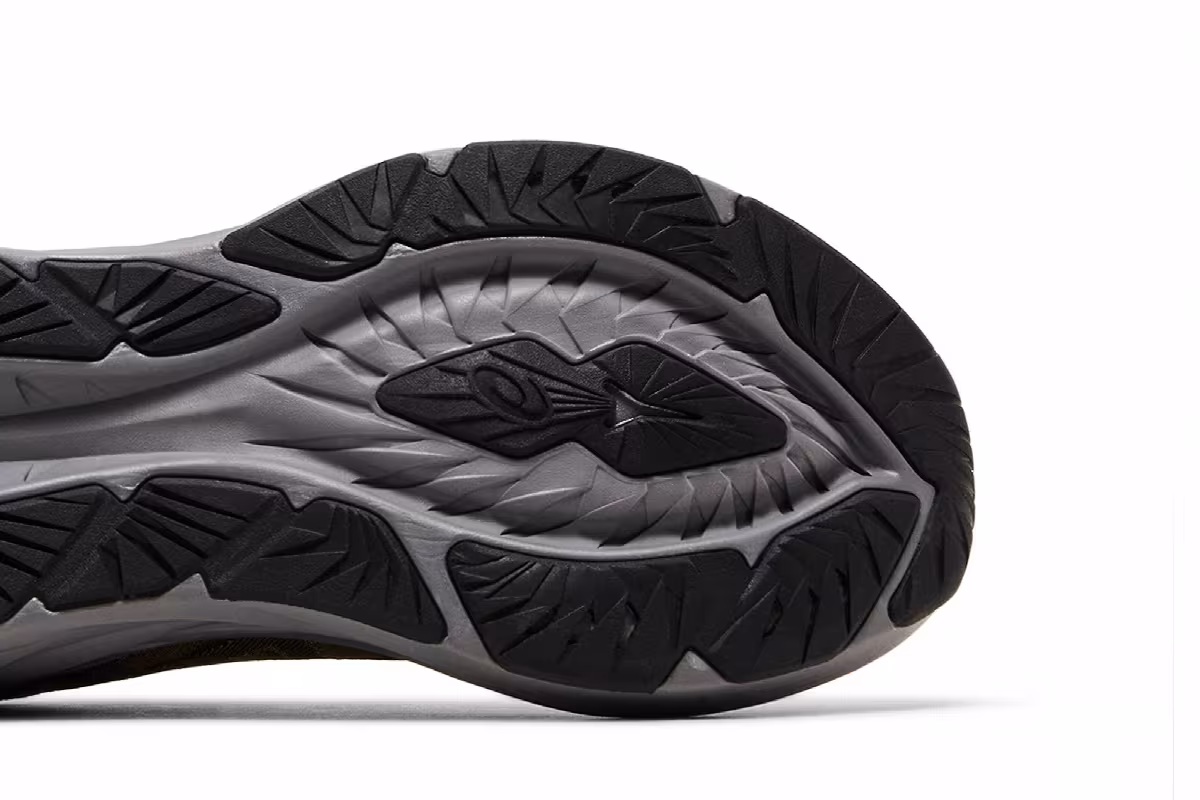 ASICS Novablast 4 Platinum Black Champagne, view 6