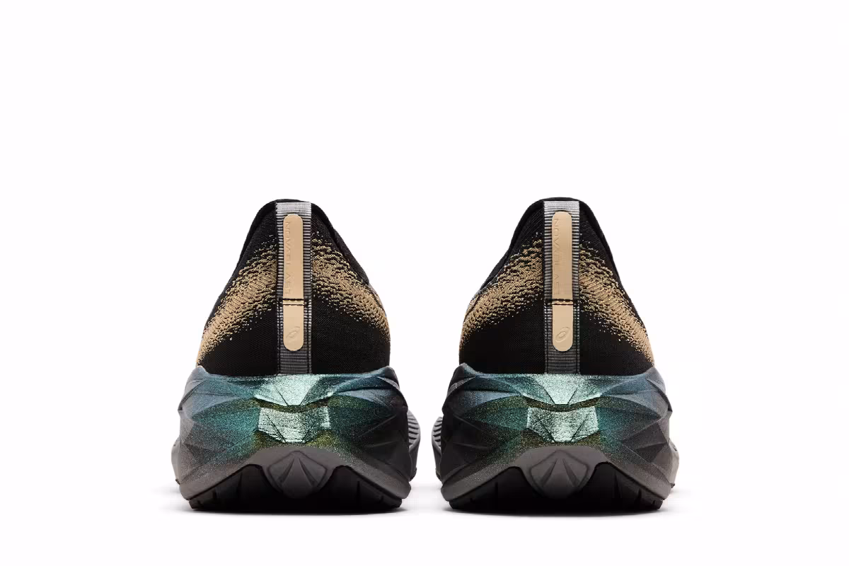 ASICS Novablast 4 Platinum Black Champagne, view 7