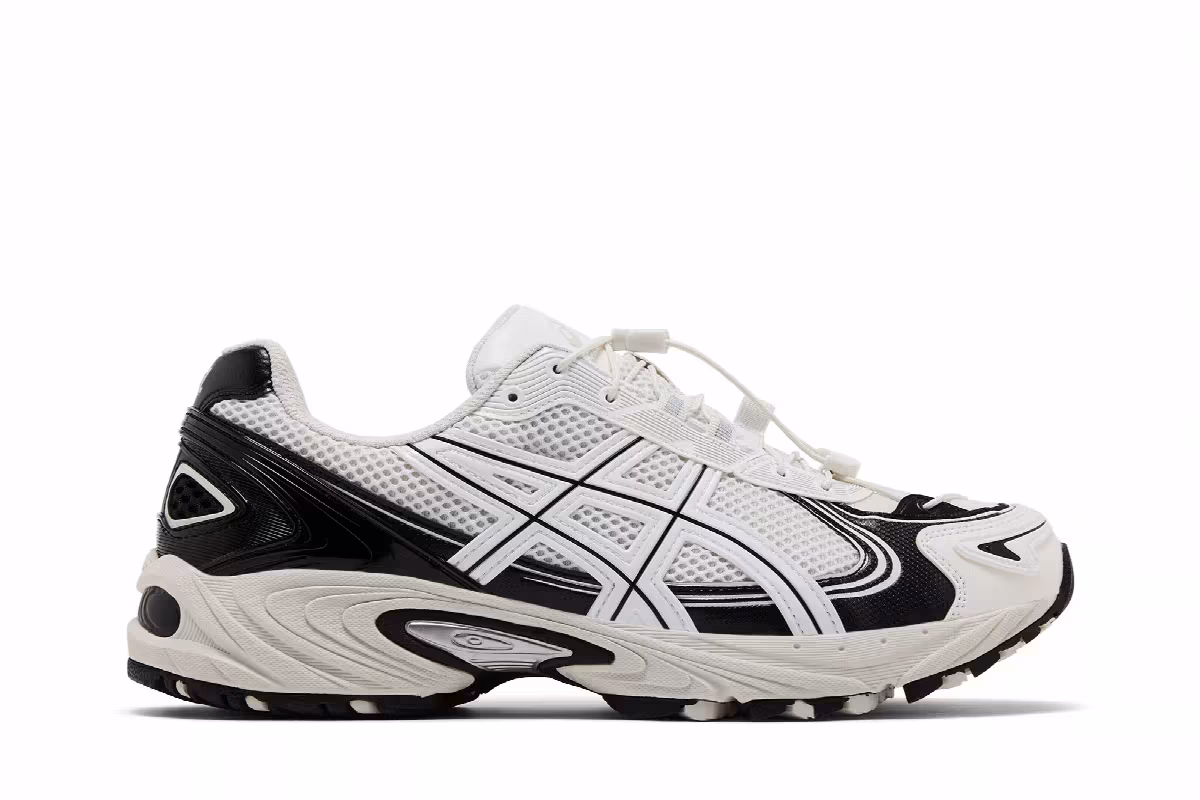 ASICS Gel Kahana TR V4 White Black, view 2