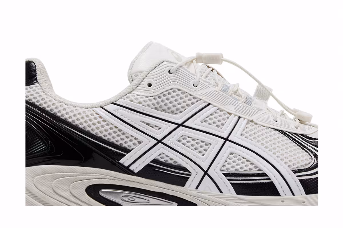 ASICS Gel Kahana TR V4 White Black, view 3