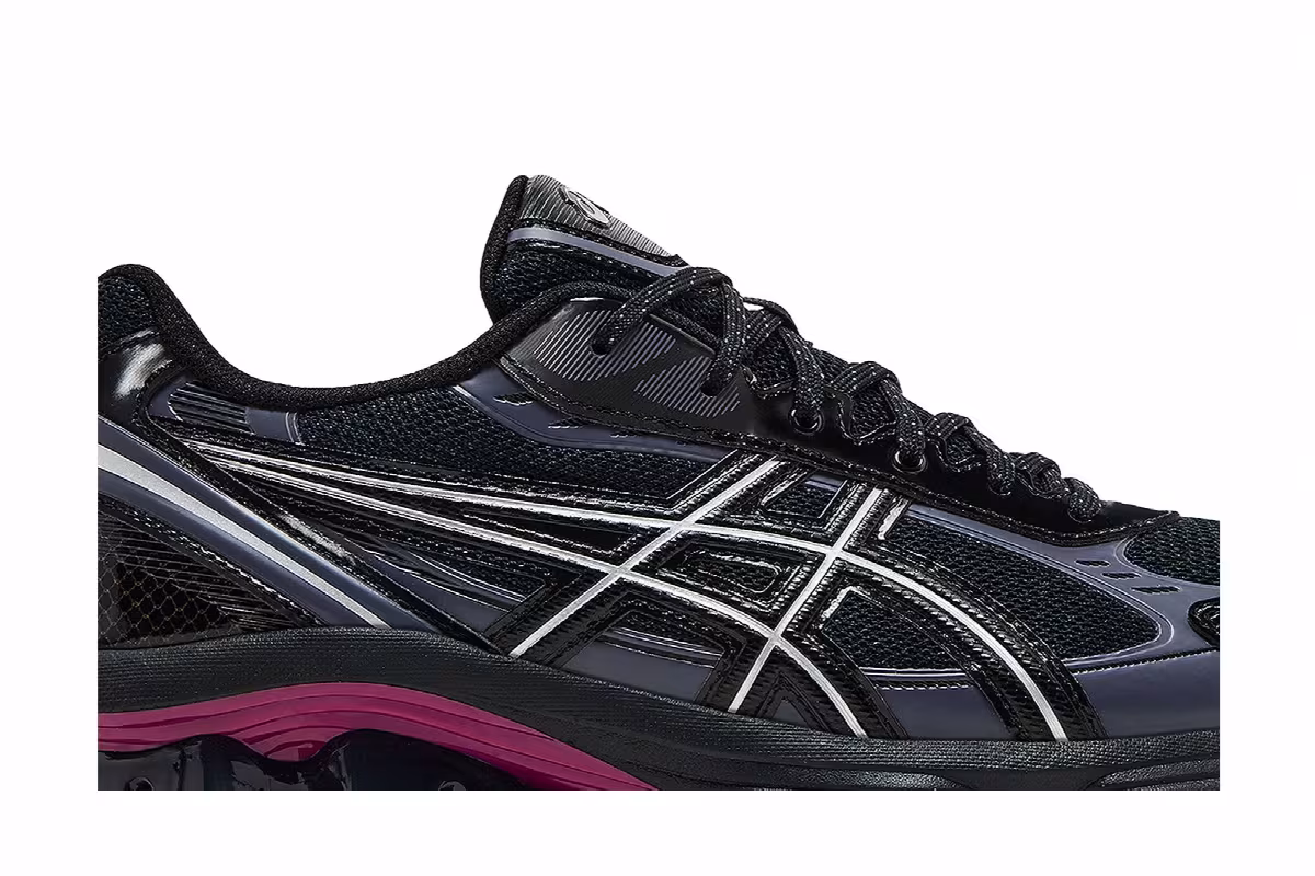 ASICS Gel Kinetic Fluent Black Pink, view 3