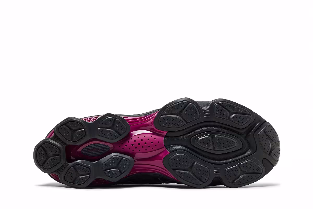 ASICS Gel Kinetic Fluent Black Pink, view 5