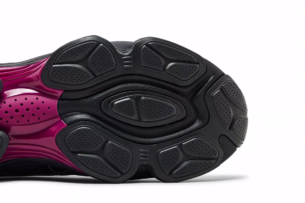 ASICS Gel Kinetic Fluent Black Pink, view 6