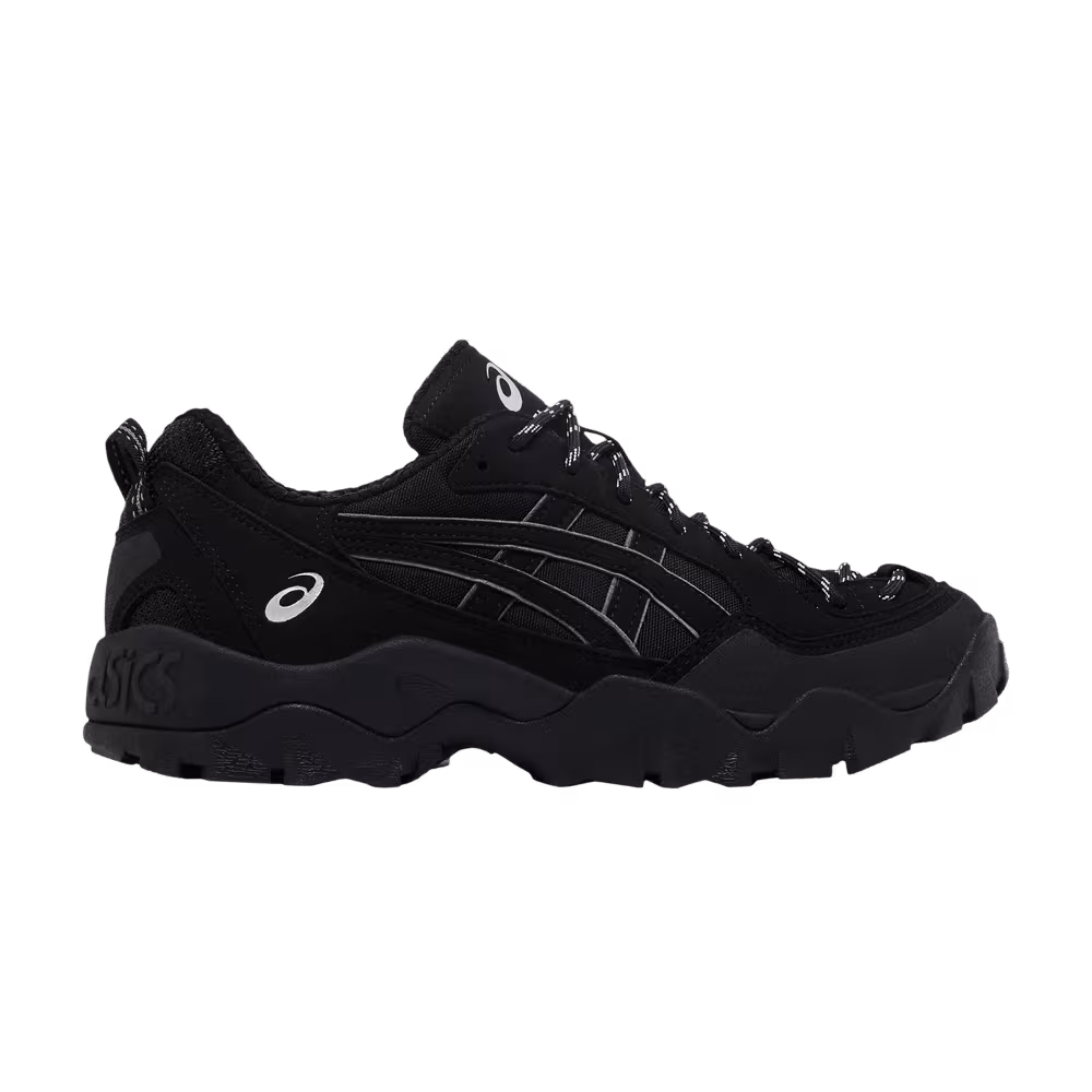 ASICS Gel Pickax Triple Black
