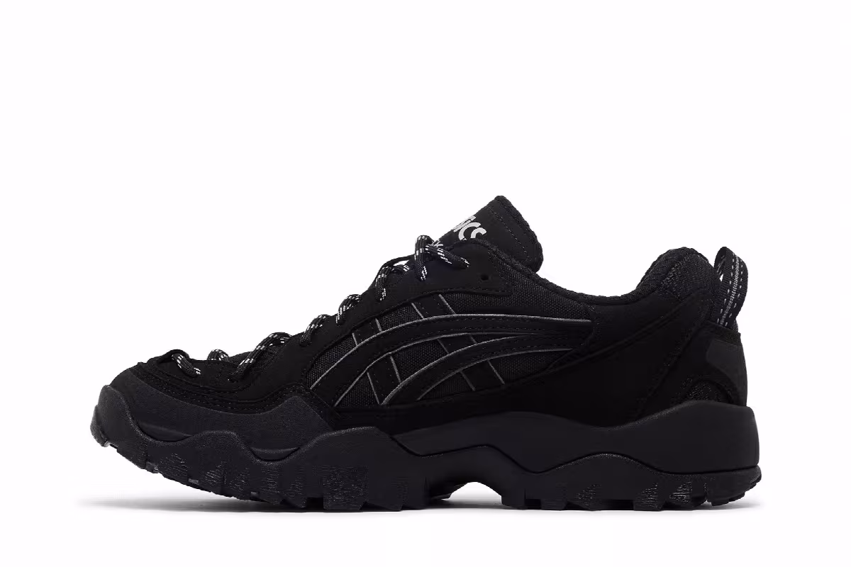 ASICS Gel Pickax Triple Black, view 4