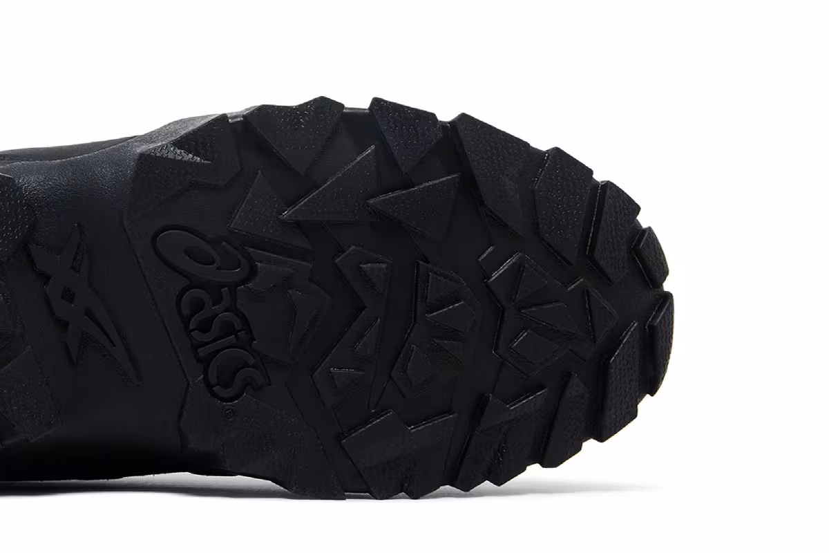 ASICS Gel Pickax Triple Black, view 6