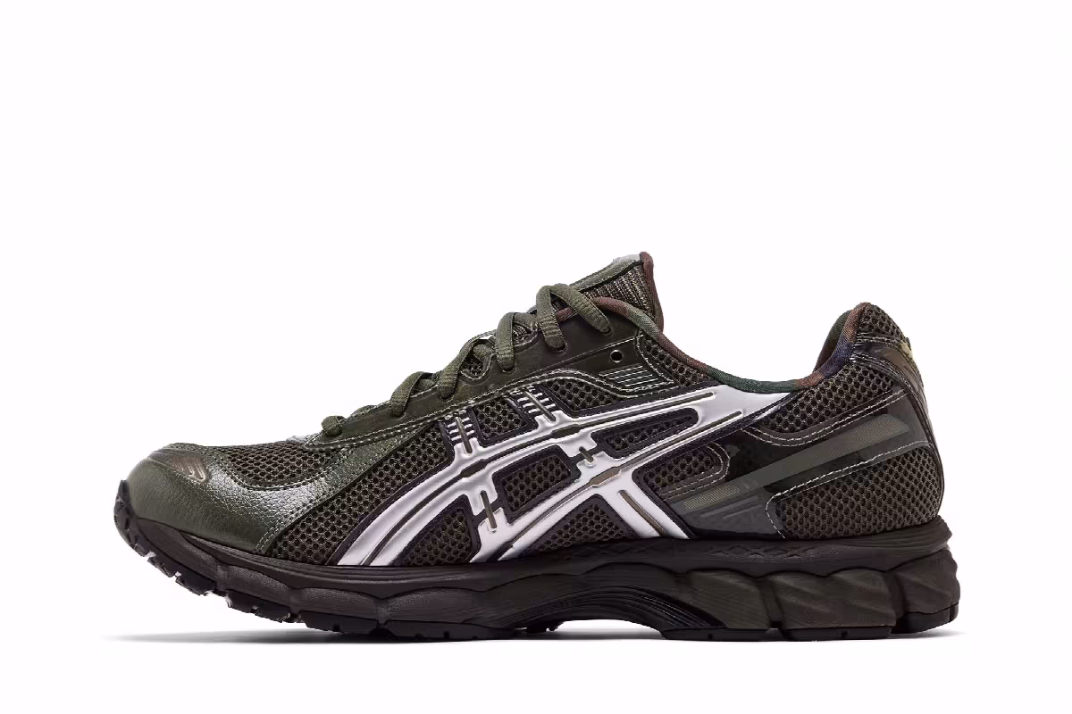 Marvel vs. Capcom x Kith x ASICS Gel Kayano 12.1 Double Box - Captain America vs. Guile With Comic Book, view 5
