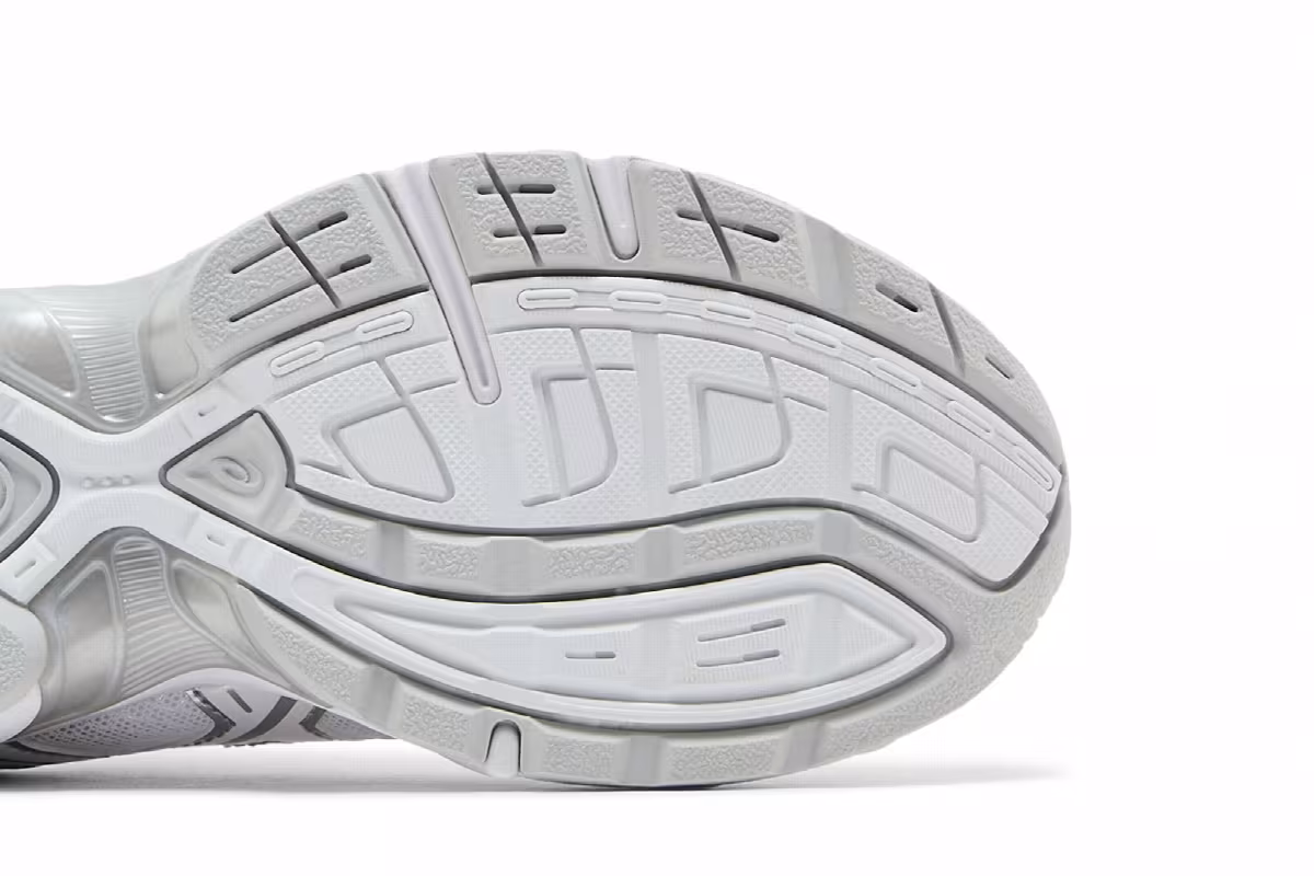 ASICS Women's Gel 1130 Heavy Metal Pack - White Pure Silver, view 6