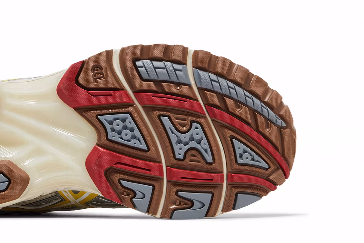VANDYTHEPINK x atmos x ASICS Gel Nimbus 10.1 Banana Split, view 6