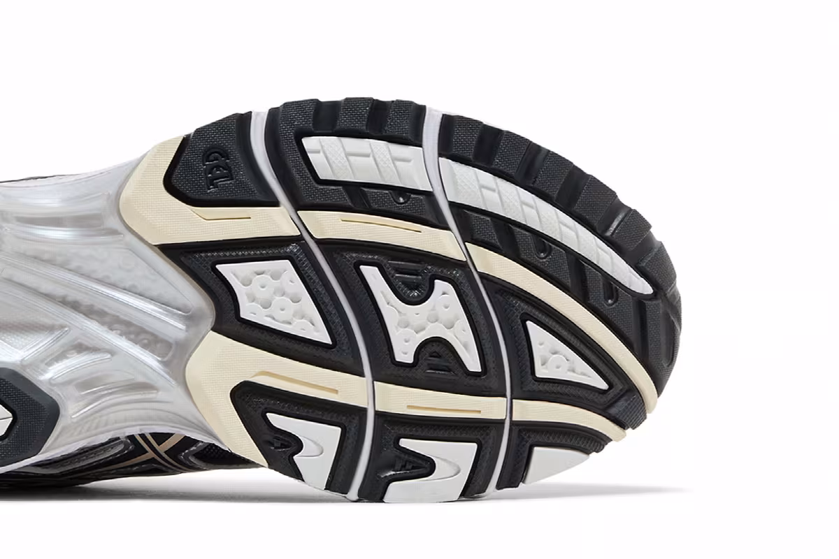 ASICS Gel Nimbus 10.1 White Obsidian Grey, view 6