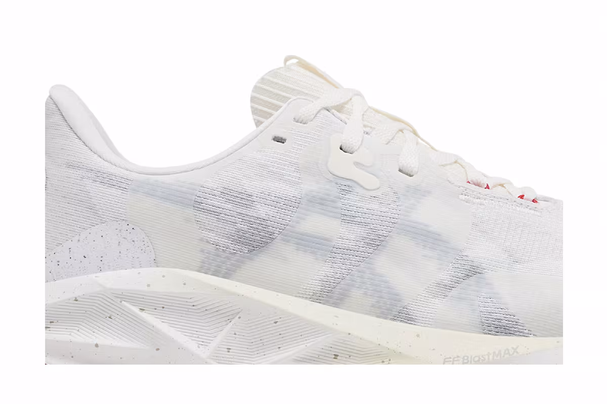 Bandit x ASICS Novablast 5 Liftoff, view 3