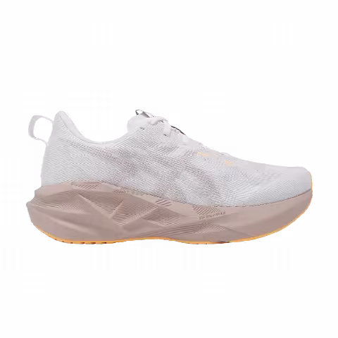 Asics Wmns Novablast 5 Wide 'White Fawn'