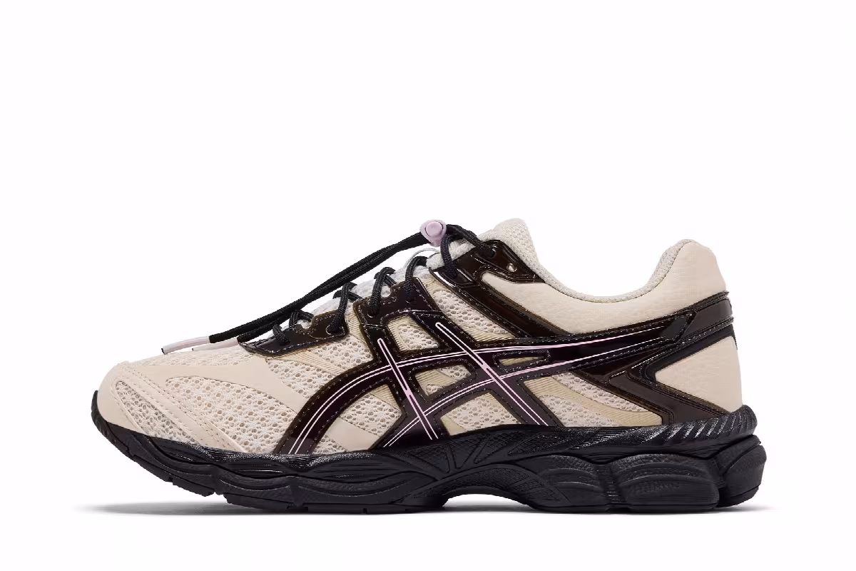 Finesse x ASICS Gel Cumulus 16 Desert Rose, view 4