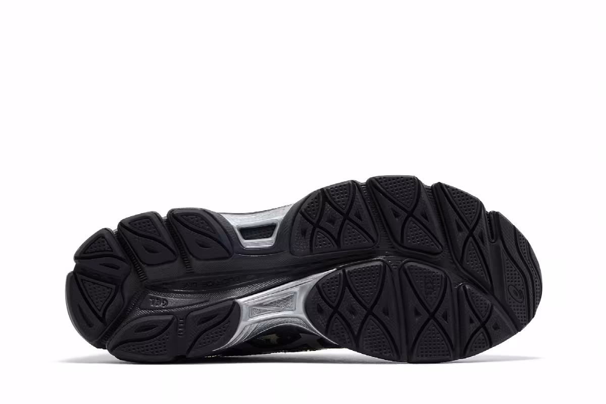 Cecilie Bahnsen x ASICS Gel Cumulus 16 Ivory Black, view 5