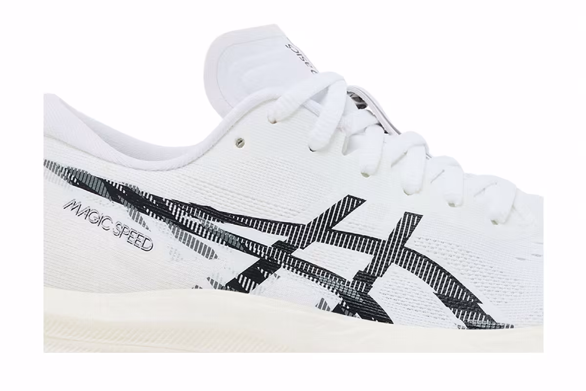 ASICS Women's Magic Speed 4 White Black, view 3