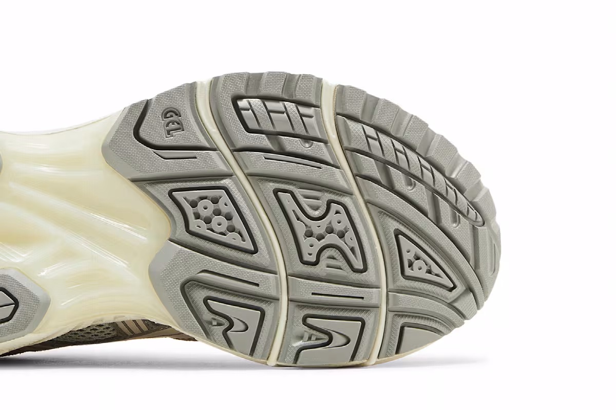 ASICS Gel Kayano 14 White Sage Smoke Grey, view 6