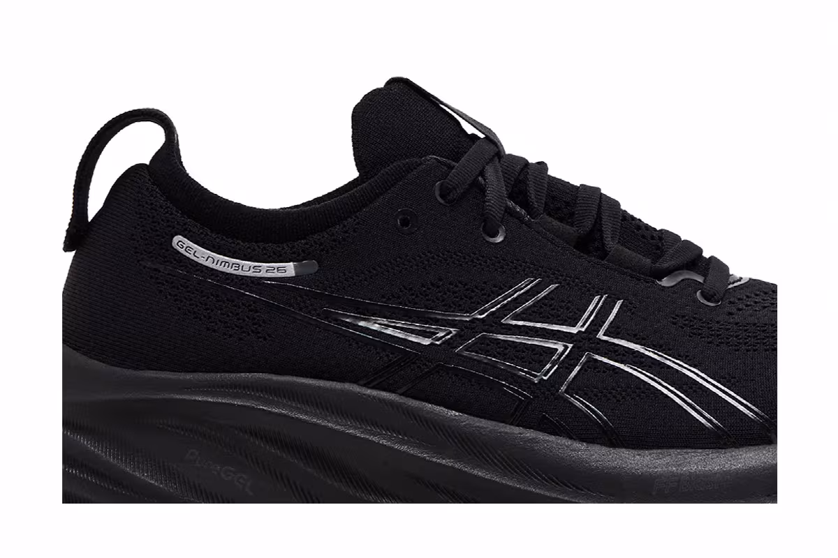 ASICS Women's Gel Nimbus 26 Triple Black, view 3