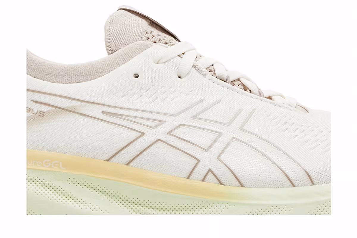 ASICS Women's Gel Nimbus 25 Cream Fawn, view 3