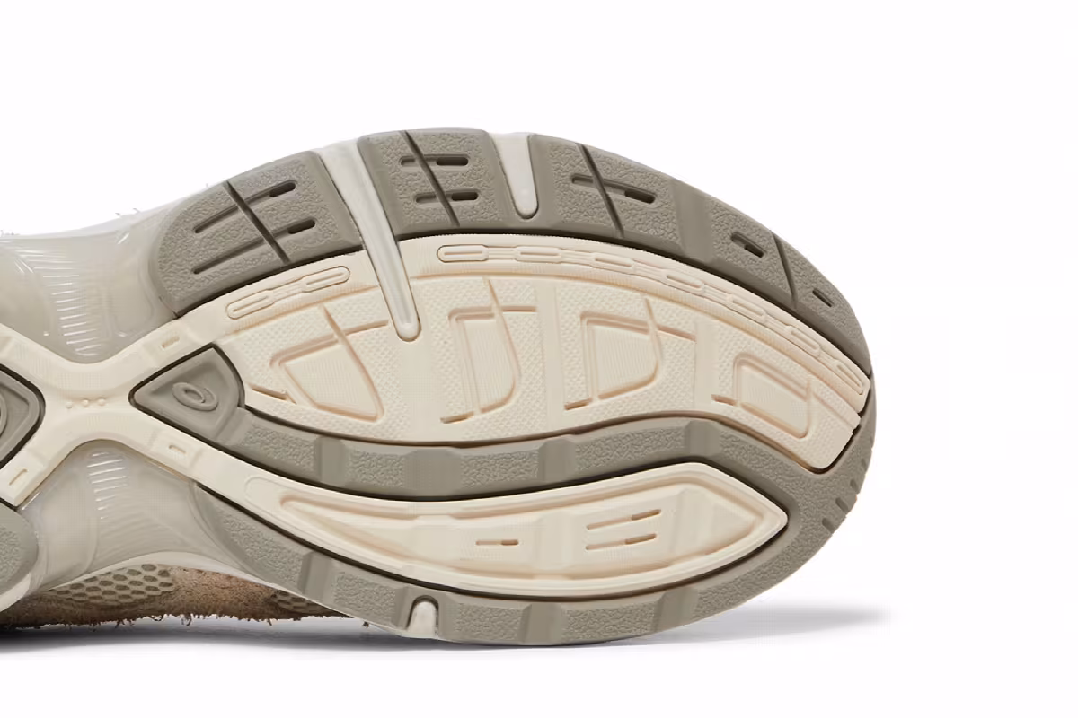 HAL STUDIOS x ASICS Gel 1130 Glacier, view 6