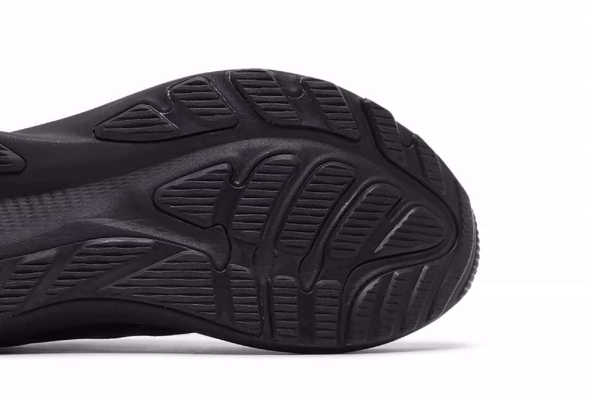 ASICS GT 2000 12 Triple Black, view 6