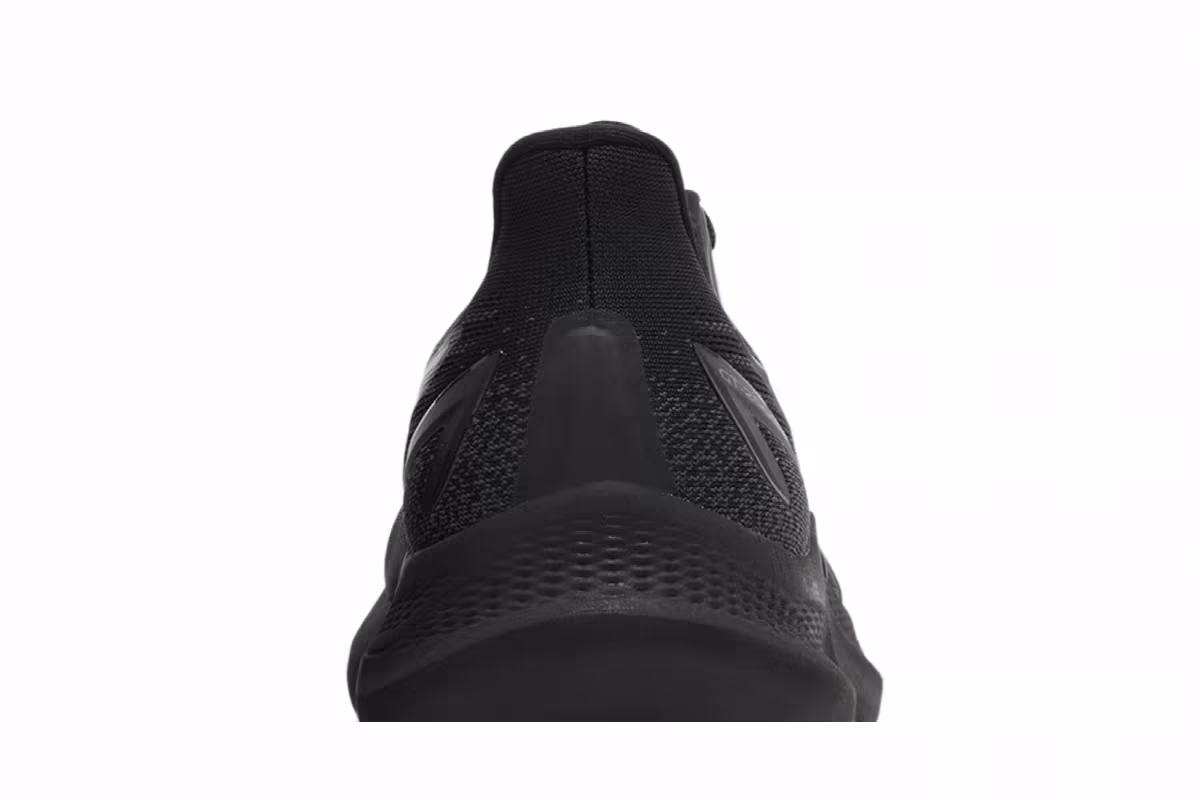 ASICS GT 2000 12 Triple Black, view 8