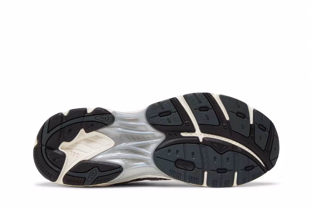 Kith x ASICS GT 2160 Cream Scarab 2023, view 5