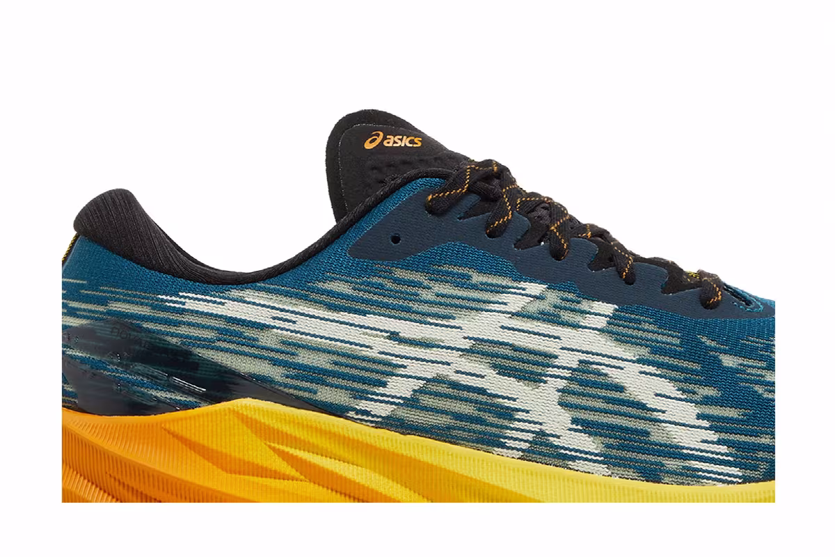 Asics Novablast 3 TR Nature Bathing - Golden Yellow, view 3