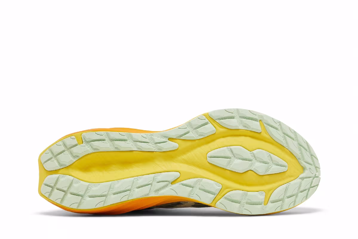 Asics Novablast 3 TR Nature Bathing - Golden Yellow, view 5