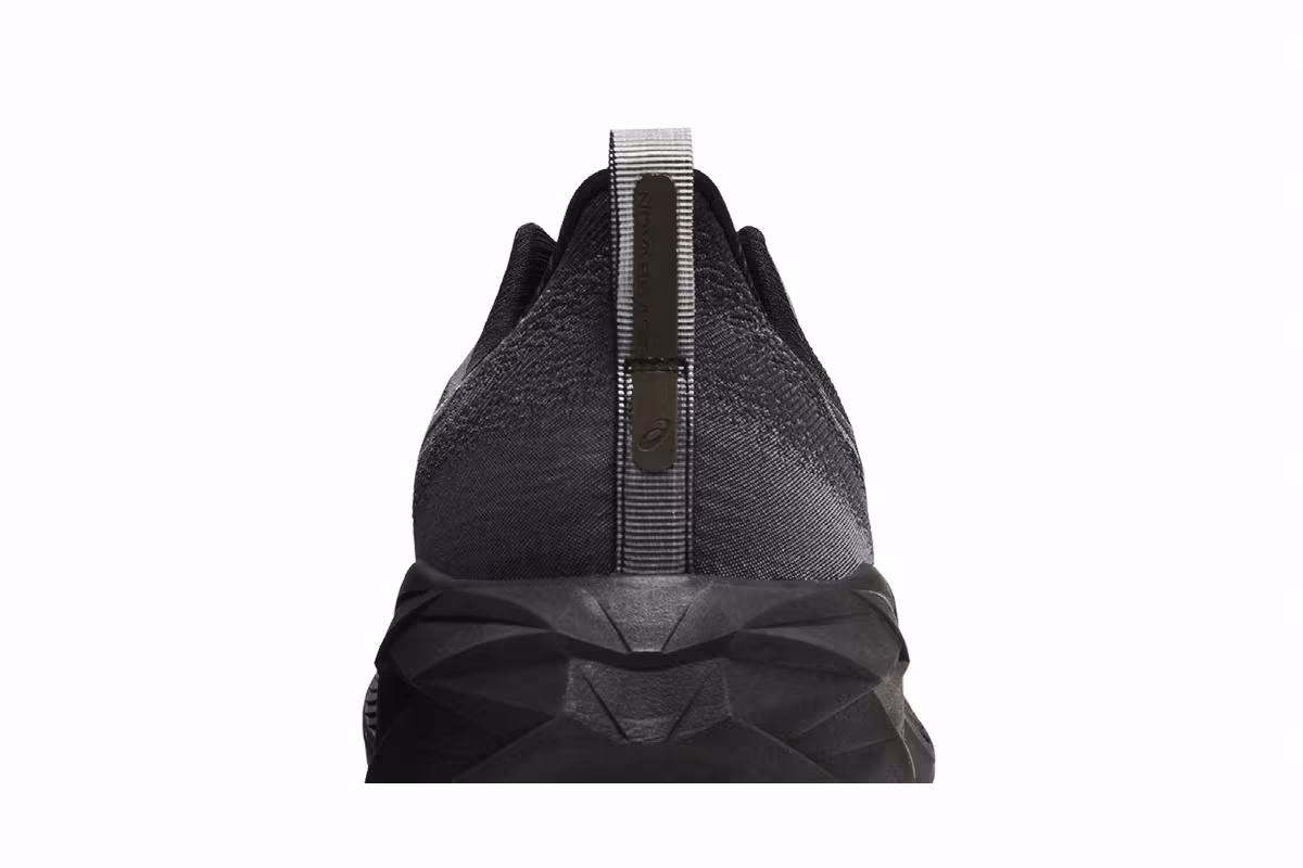 ASICS Novablast 4 Black Graphite Grey, view 8