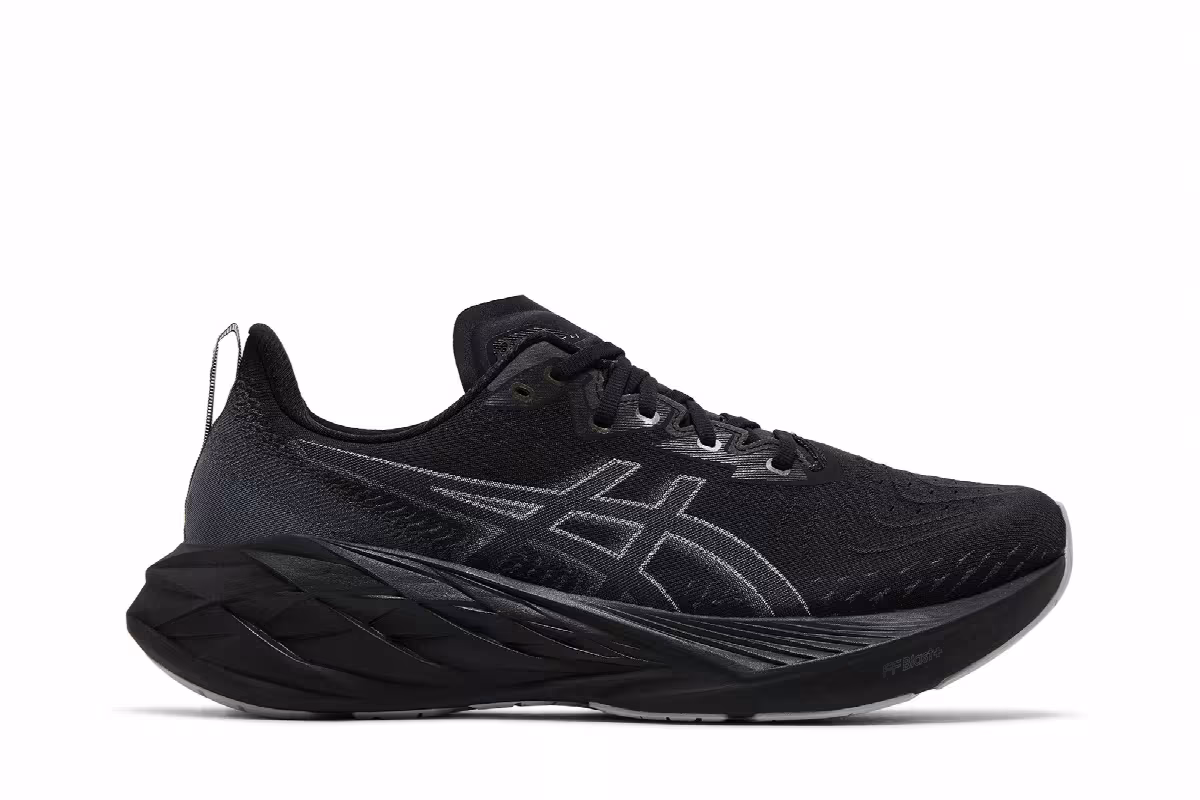 ASICS Novablast 4 Wide Black Graphite Grey, view 2