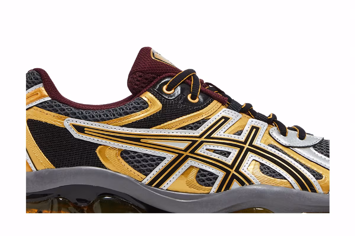 ASICS Gel Quantum Kinetic Carbon Pure Gold, view 3