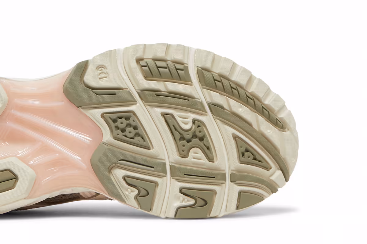 ASICS Women's Gel Kayano 14 Mink Cream, view 6