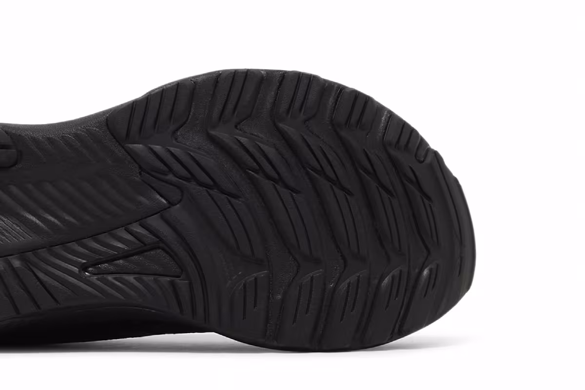 ASICS Women's Gel Kayano 29 Triple Black, view 6