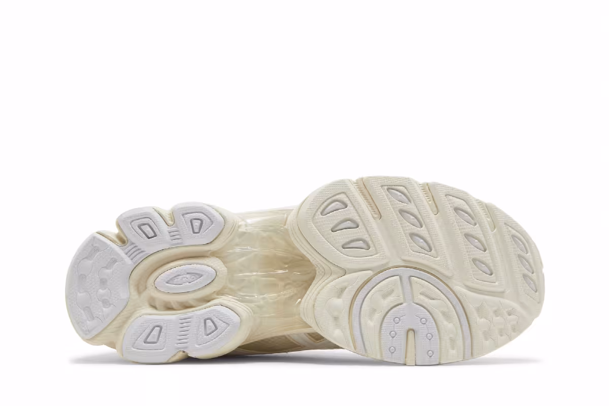 Jessica Gonsalves x ASICS Gel Nimbus 9, view 5