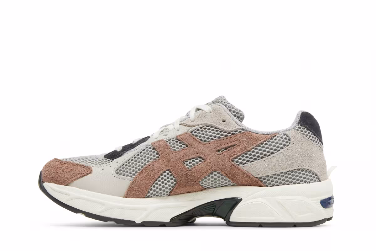 HAL STUDIOS x ASICS Gel 1130 Earth, view 4