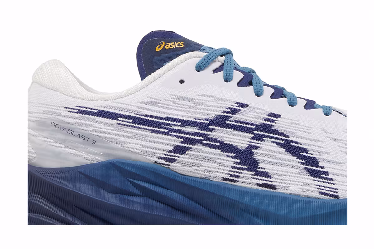 Asics Novablast 3 White Deep Ocean, view 3