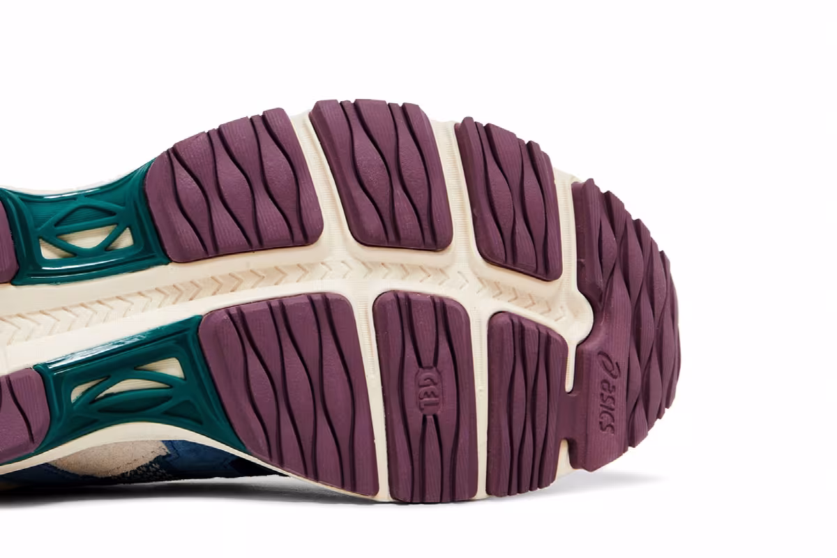 Asics Gel MC Plus Grape Azure, view 6
