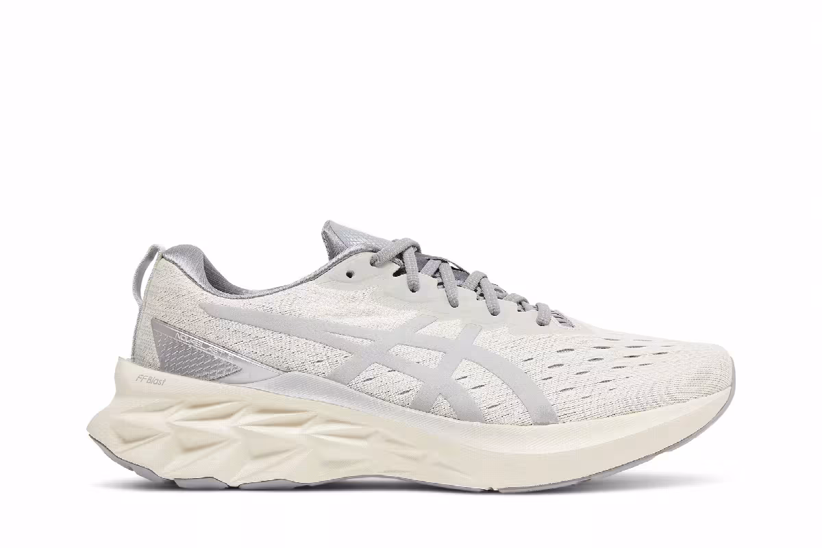 Asics Novablast 2 SPS Smoke Grey, view 2