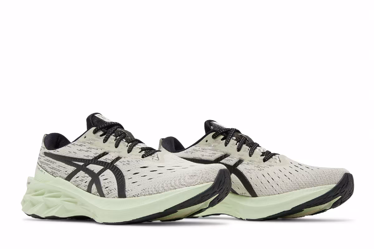 Asics Novablast 2 Birch Black, view 9