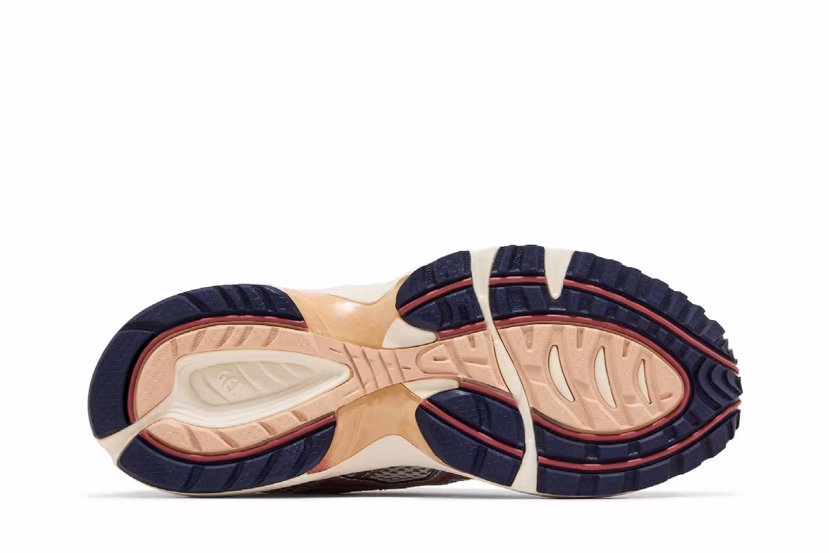 Sneakersnstuff x ASICS Women's Gel 1090 Pure Silver Salmon, view 5