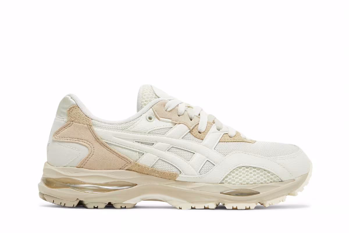 Asics Women's Gel MC Plus Ivory Putty, view 2