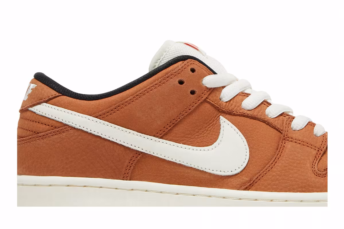 Nike Dunk Low Pro ISO SB Dark Russet, view 3