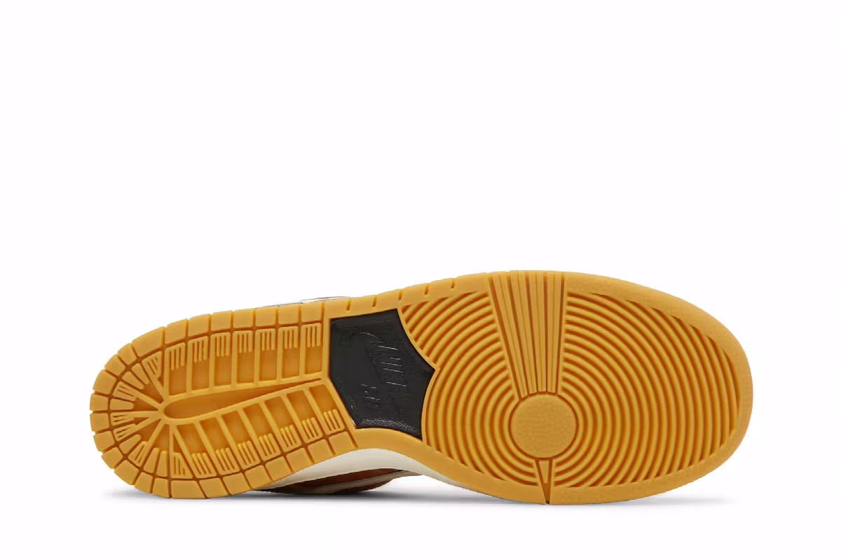 Nike Dunk Low Pro ISO SB Dark Russet, view 5
