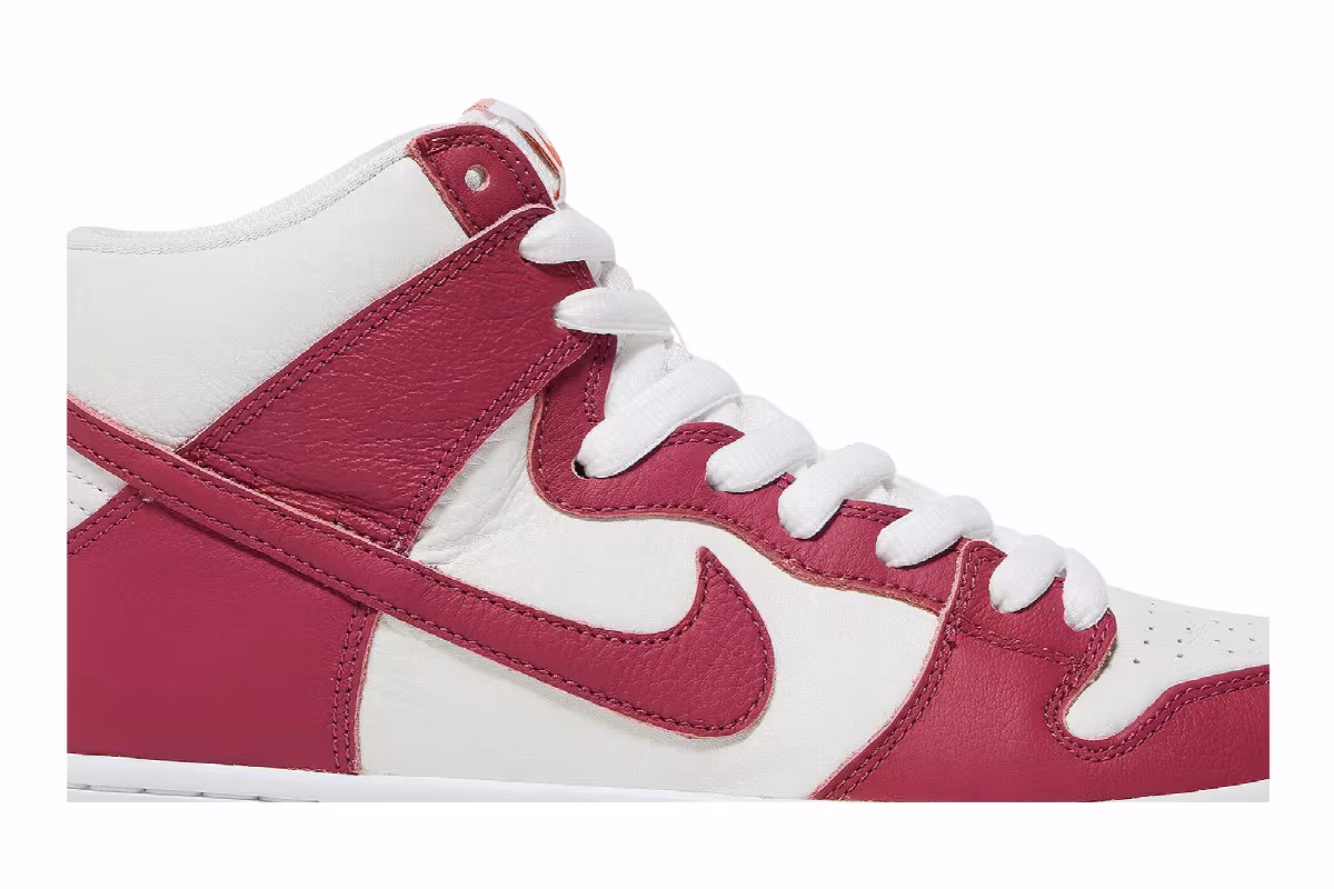 Nike Dunk High Pro SB Sweet Beet, view 3
